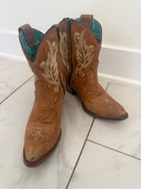 Corral Brown Embroidered Western Fashion Booties Snip Toe Leather | Size 7B